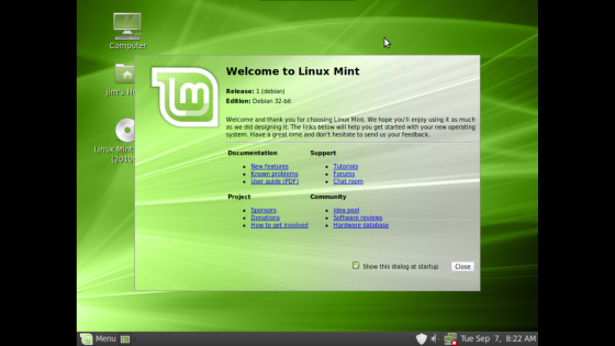 Linux Mint Debian desktop.